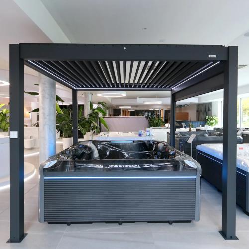 Wellis MotionFlex 300 bioklimatska pergola sa belim LED osvetljenjem